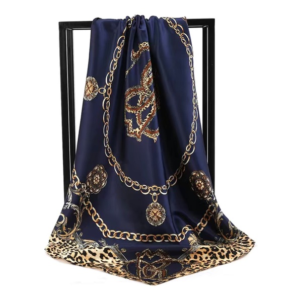 NWT Fashion boutique scarf.